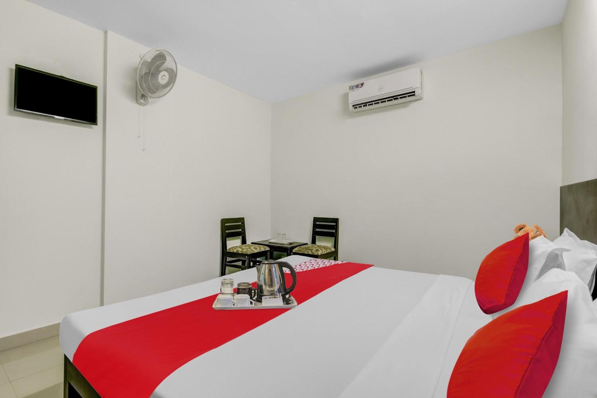 Hotel O Kalapurackal Residency Thekkady Esterno foto