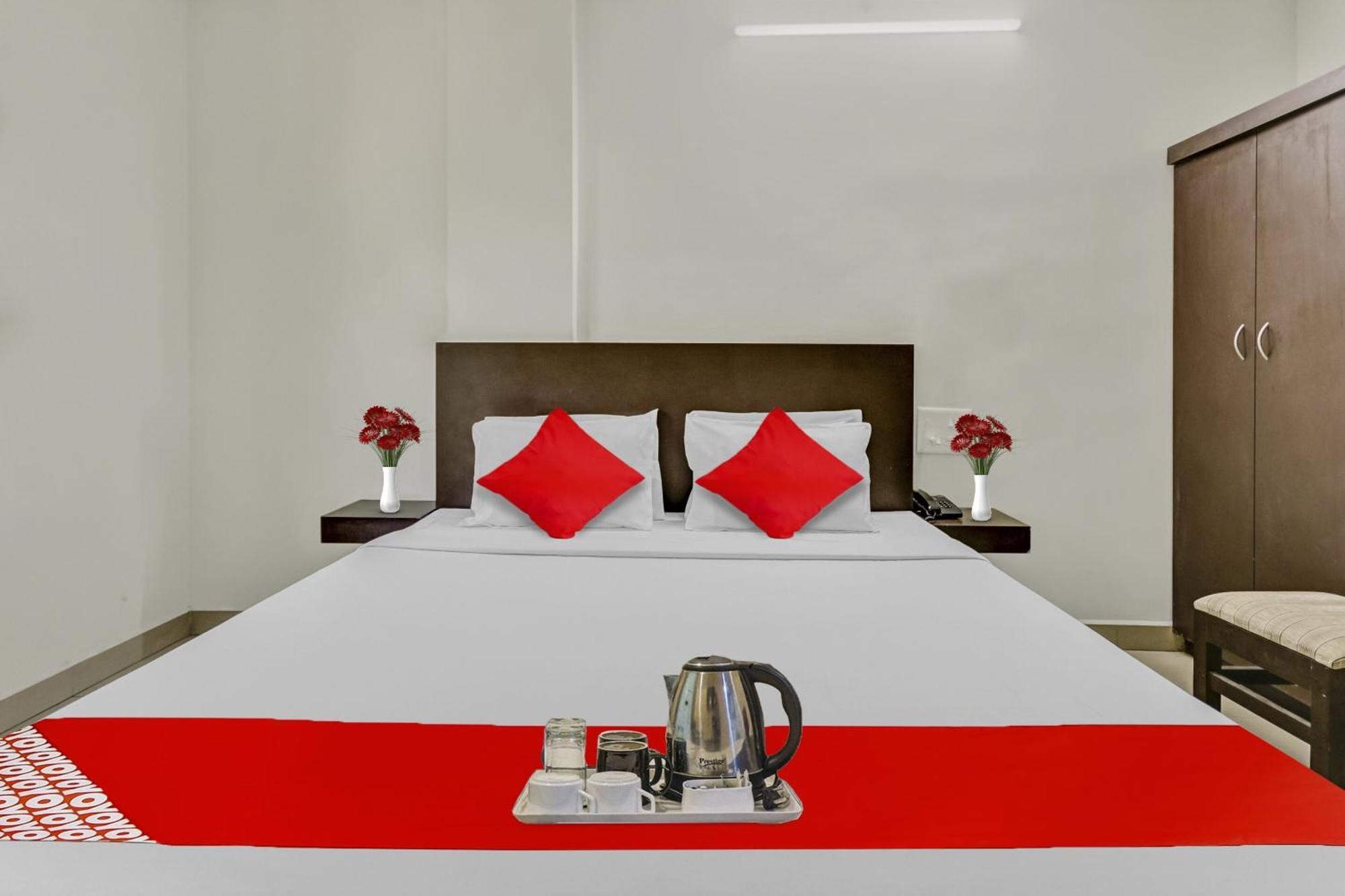 Hotel O Kalapurackal Residency Thekkady Esterno foto